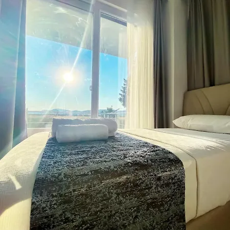 Villa Airport With Private Pool 2 *